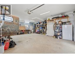 7636 Mountain Drive, Anglemont, BC V0E1M8 Photo 36