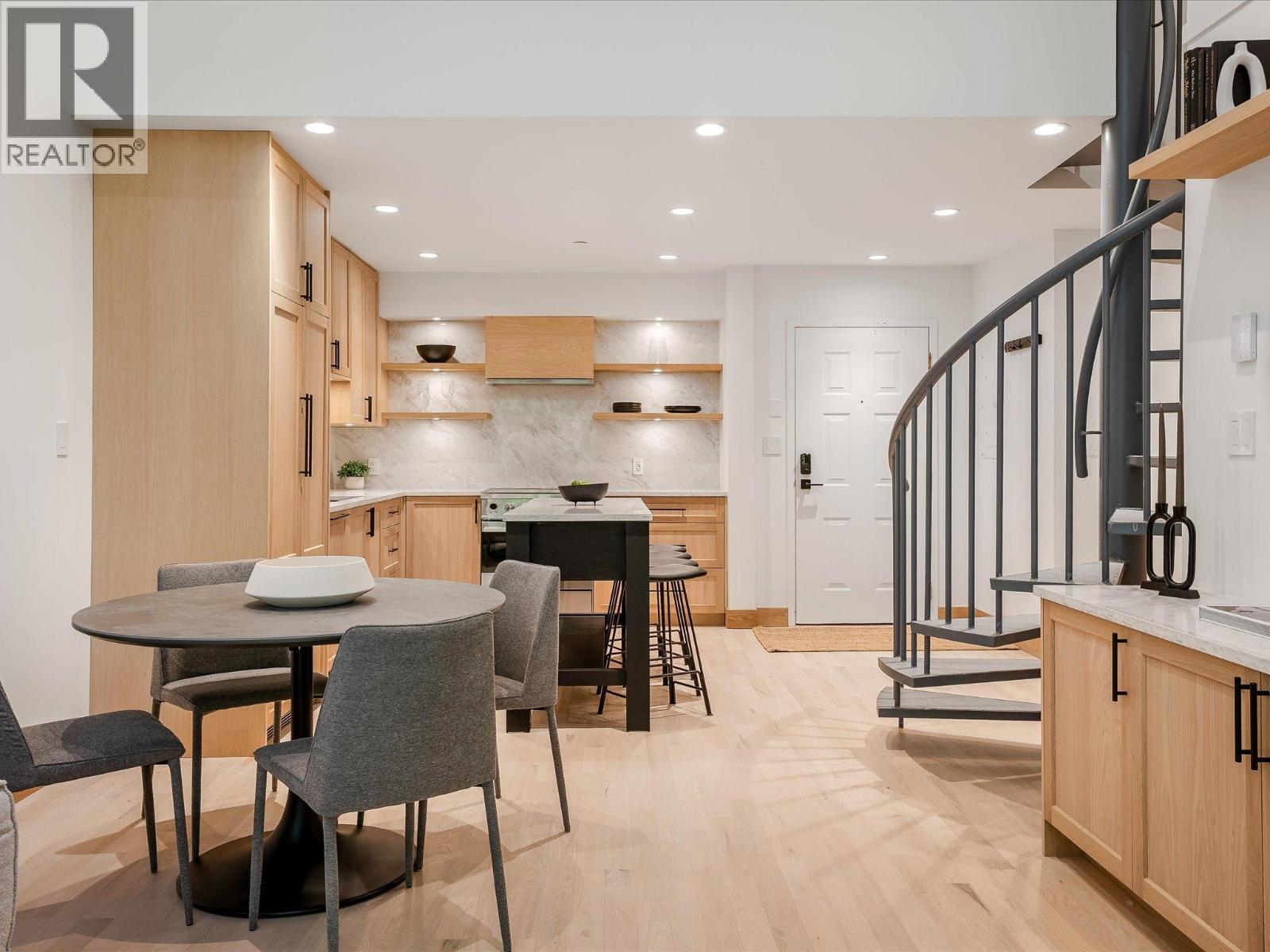 310 4821 SPEARHEAD DRIVE, Whistler