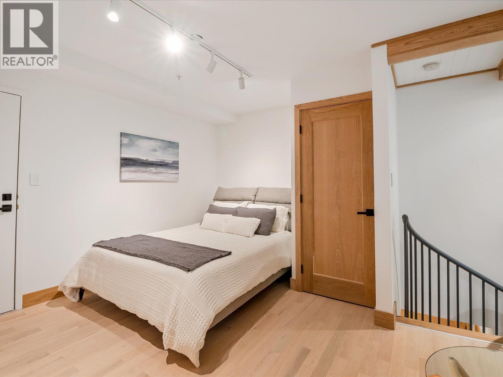 310 4821 SPEARHEAD DRIVE, Whistler