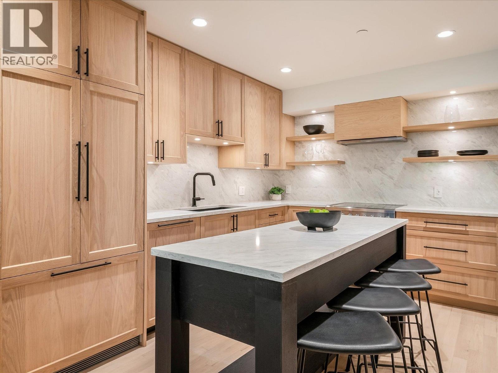 310 4821 SPEARHEAD DRIVE, Whistler