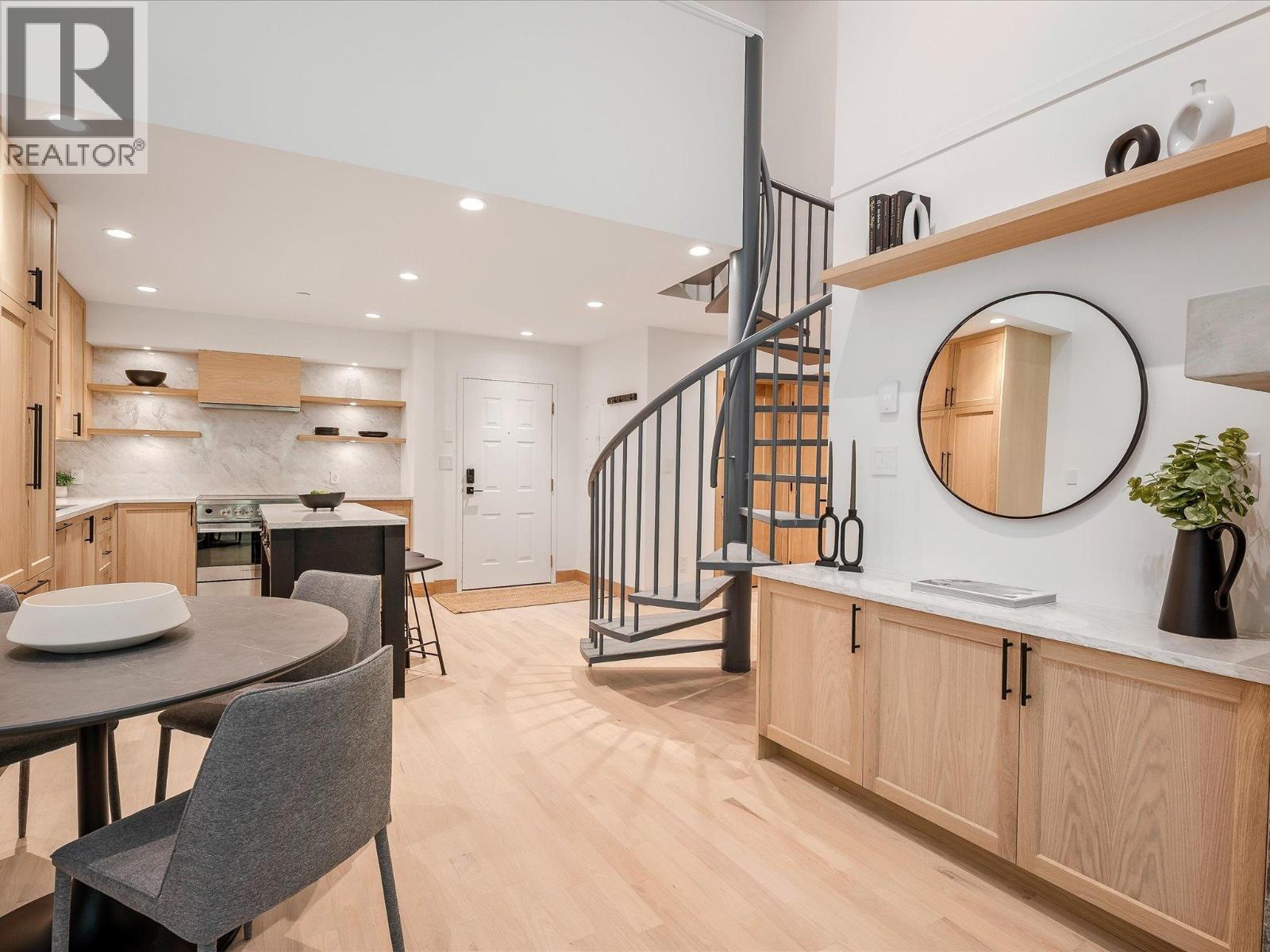 310 4821 SPEARHEAD DRIVE, Whistler