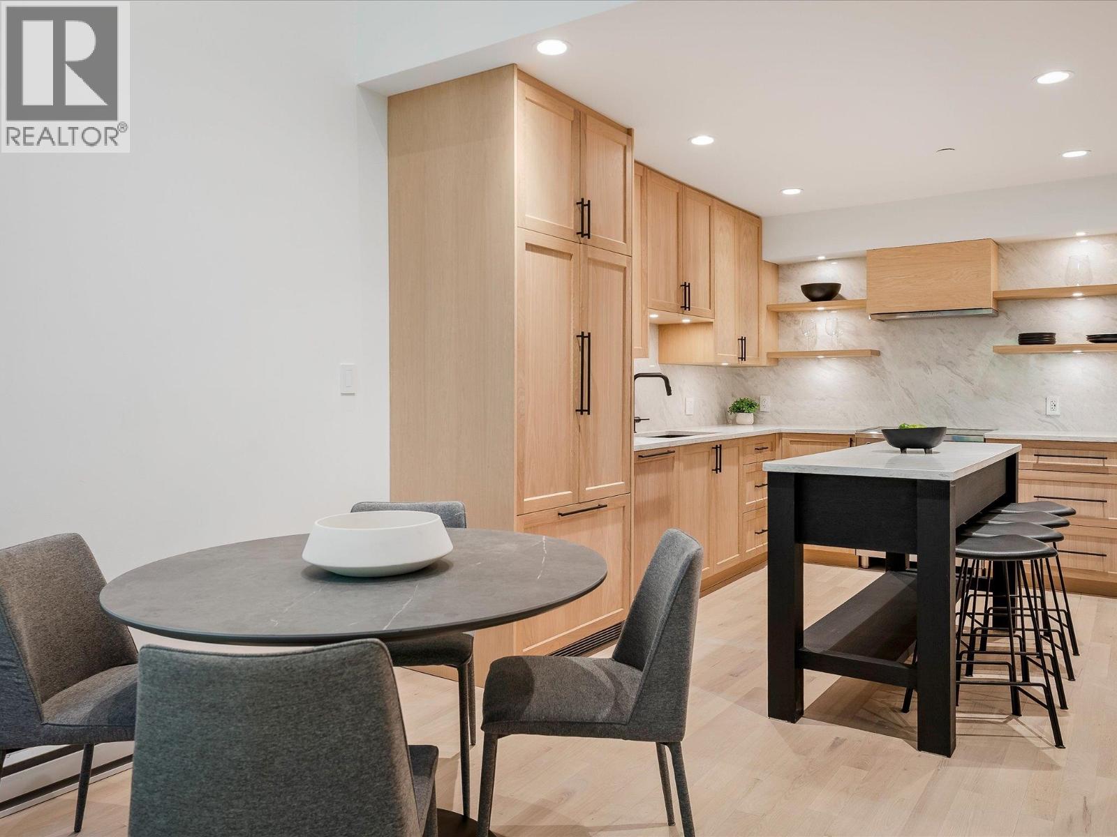 310 4821 SPEARHEAD DRIVE, Whistler