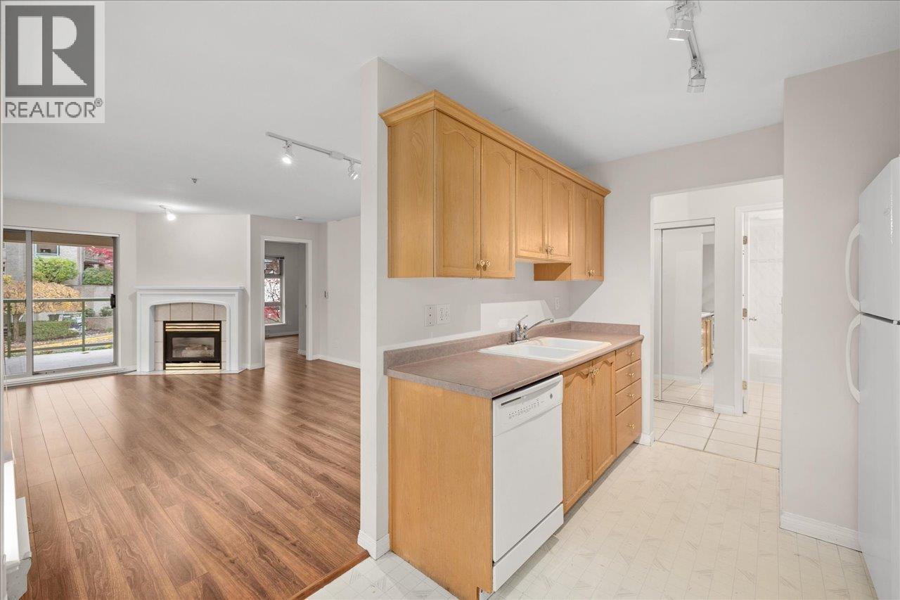 208 301 MAUDE ROAD, Port Moody