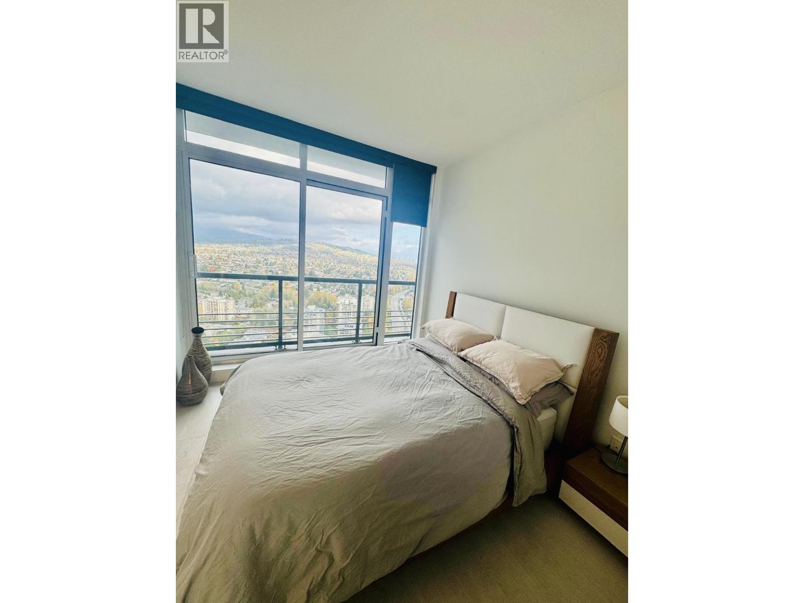 4707 4730 LOUGHEED HIGHWAY, Burnaby