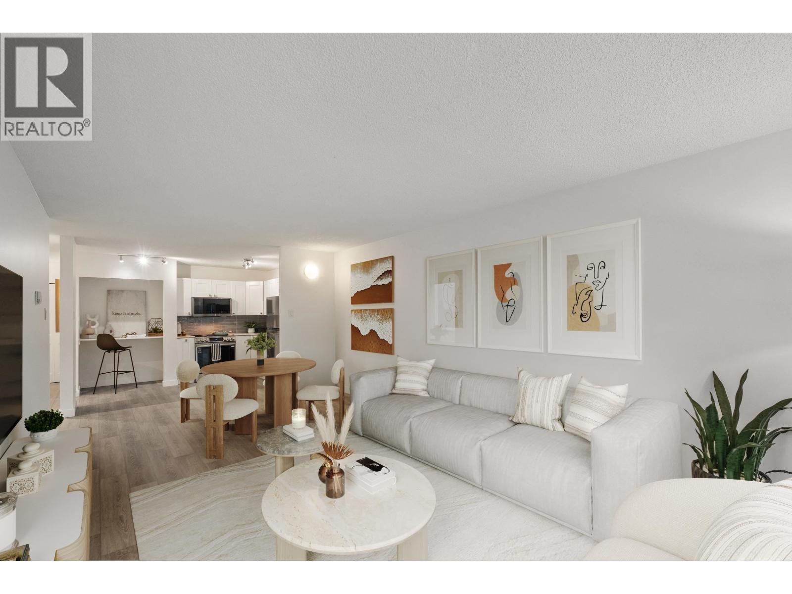 201 2012 FULLERTON AVENUE, North Vancouver