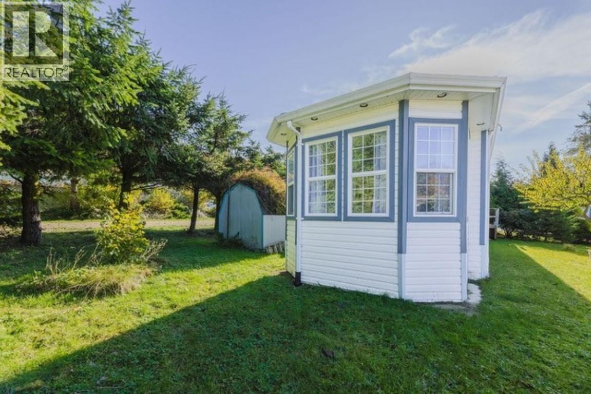 96 1413 SUNSHINE COAST HIGHWAY, Gibsons