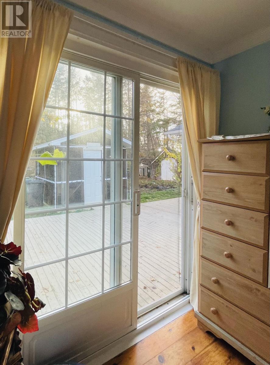 19541 RTE 2 HIGHWAY - 14