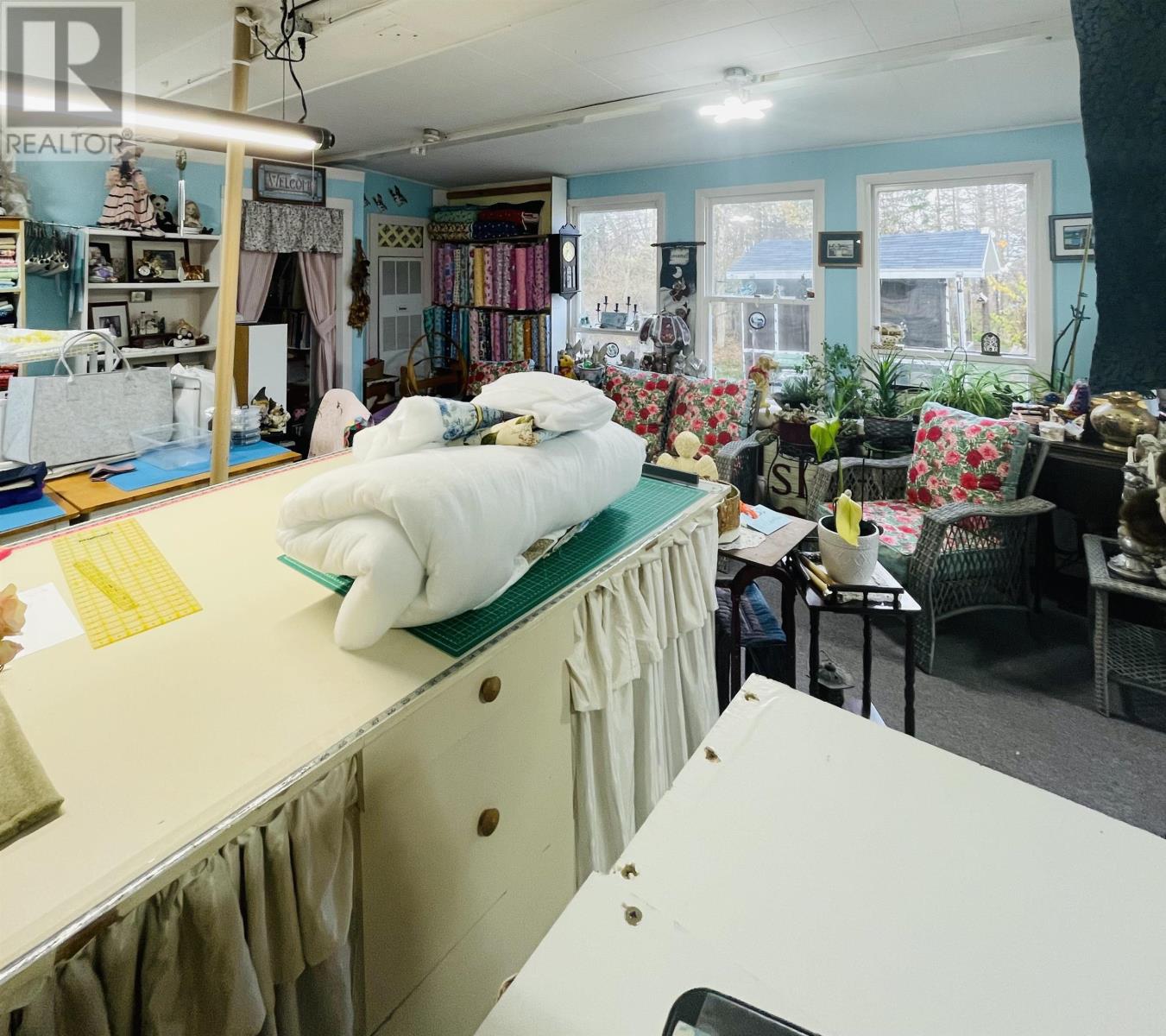 19541 RTE 2 HIGHWAY - 26