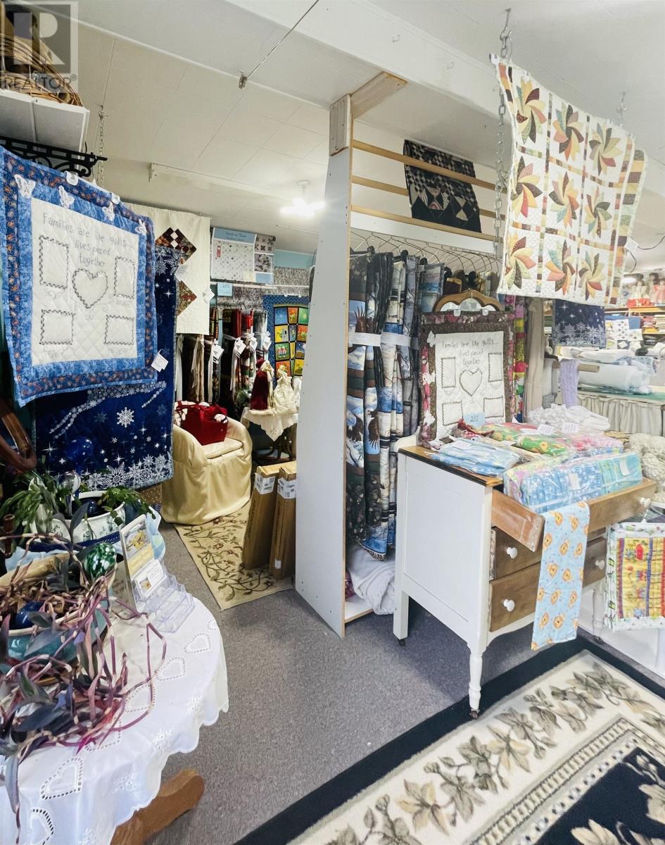 19541 RTE 2 HIGHWAY - 27