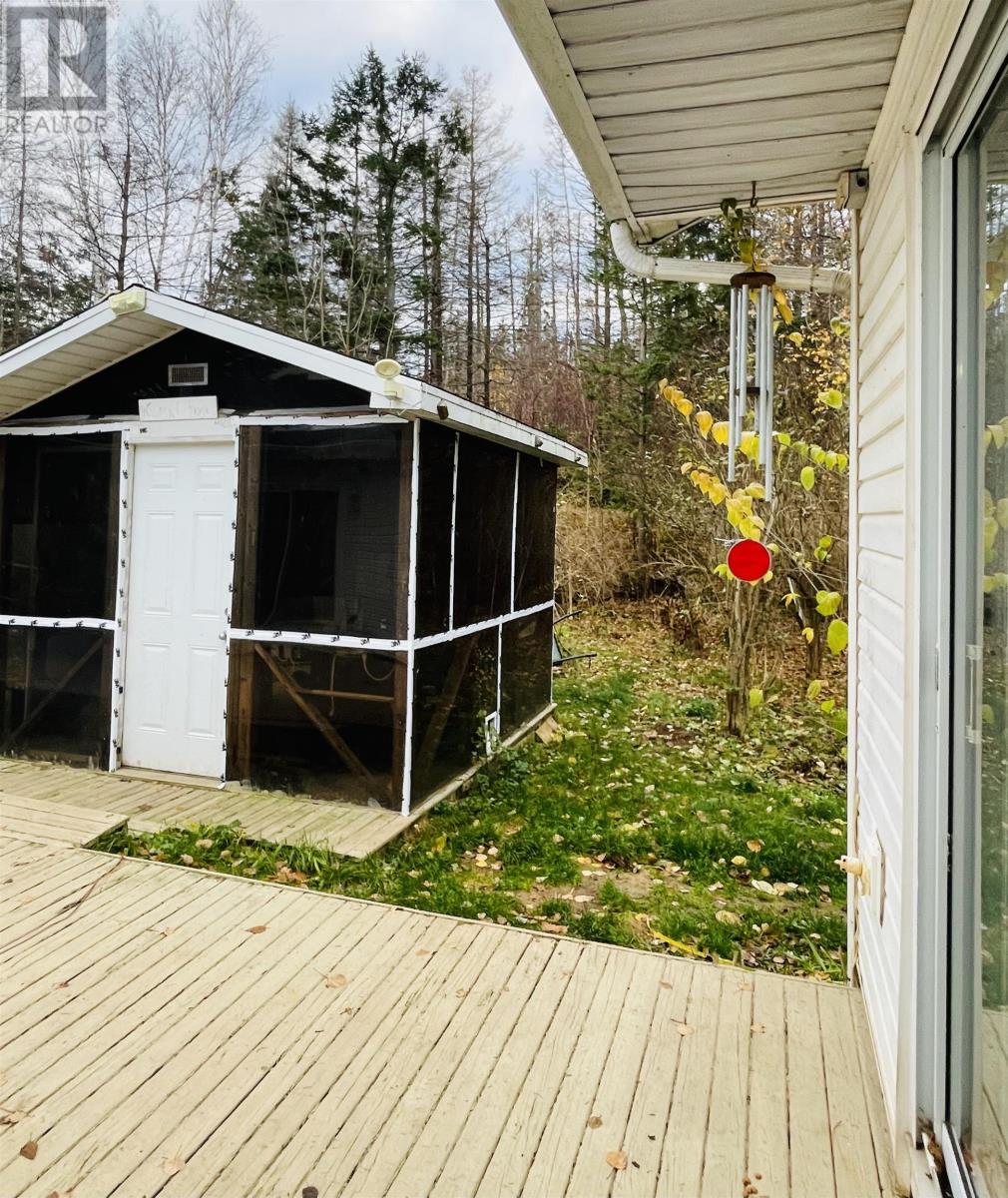 19541 RTE 2 HIGHWAY - 36