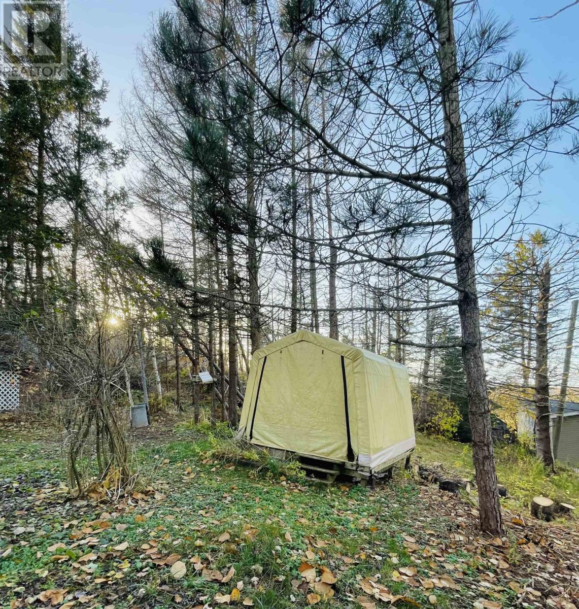 19541 RTE 2 HIGHWAY - 37