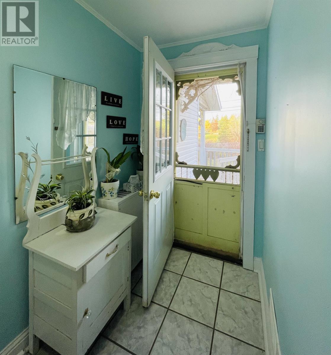 19541 RTE 2 HIGHWAY - 9