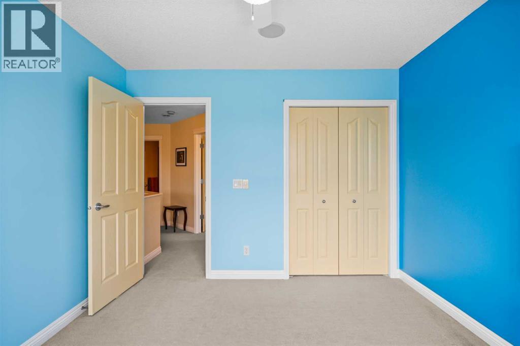 Single Family House for Sale in  Royal Oak Heights NW Royal Oak Calgary 