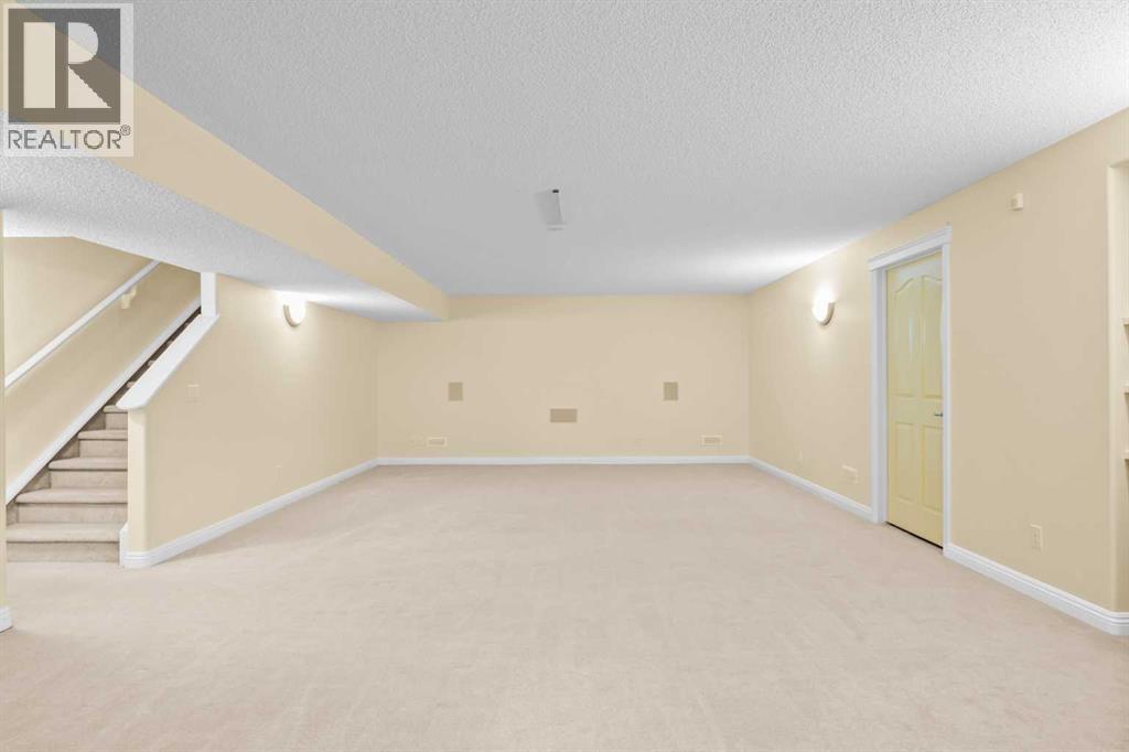 Single Family House for Sale in  Royal Oak Heights NW Royal Oak Calgary 