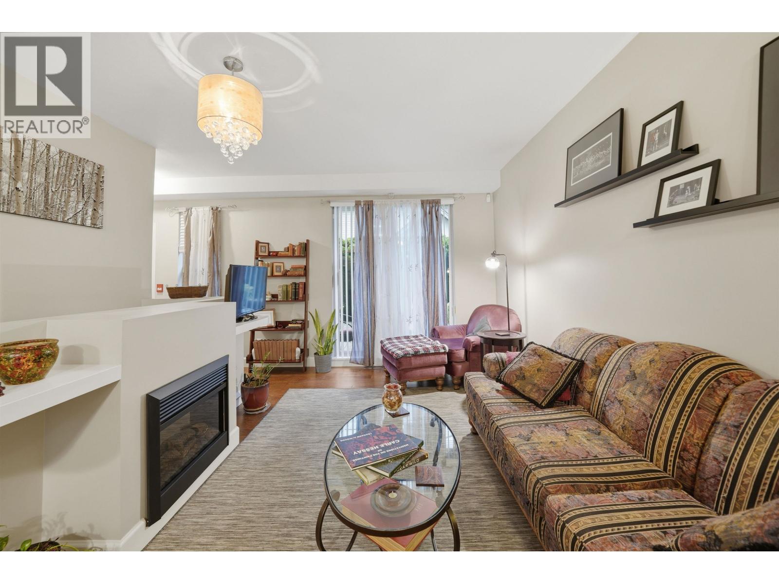 117 2108 ROWLAND STREET, Port Coquitlam