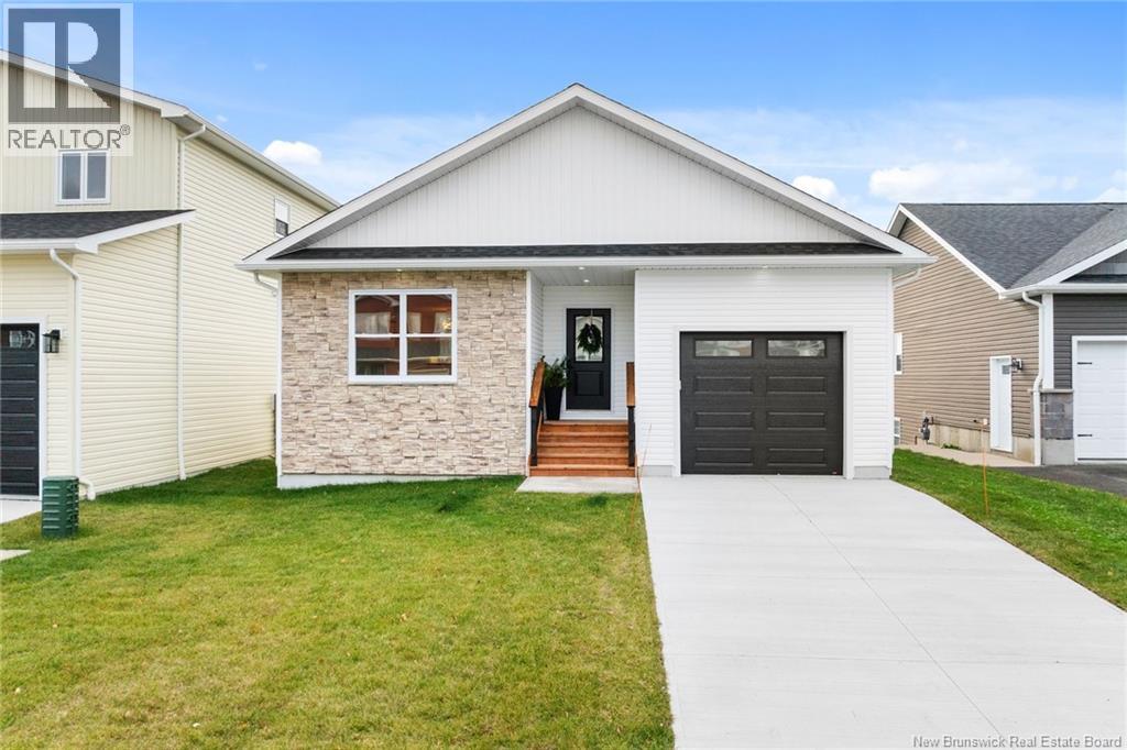 12 Briar Brook Place