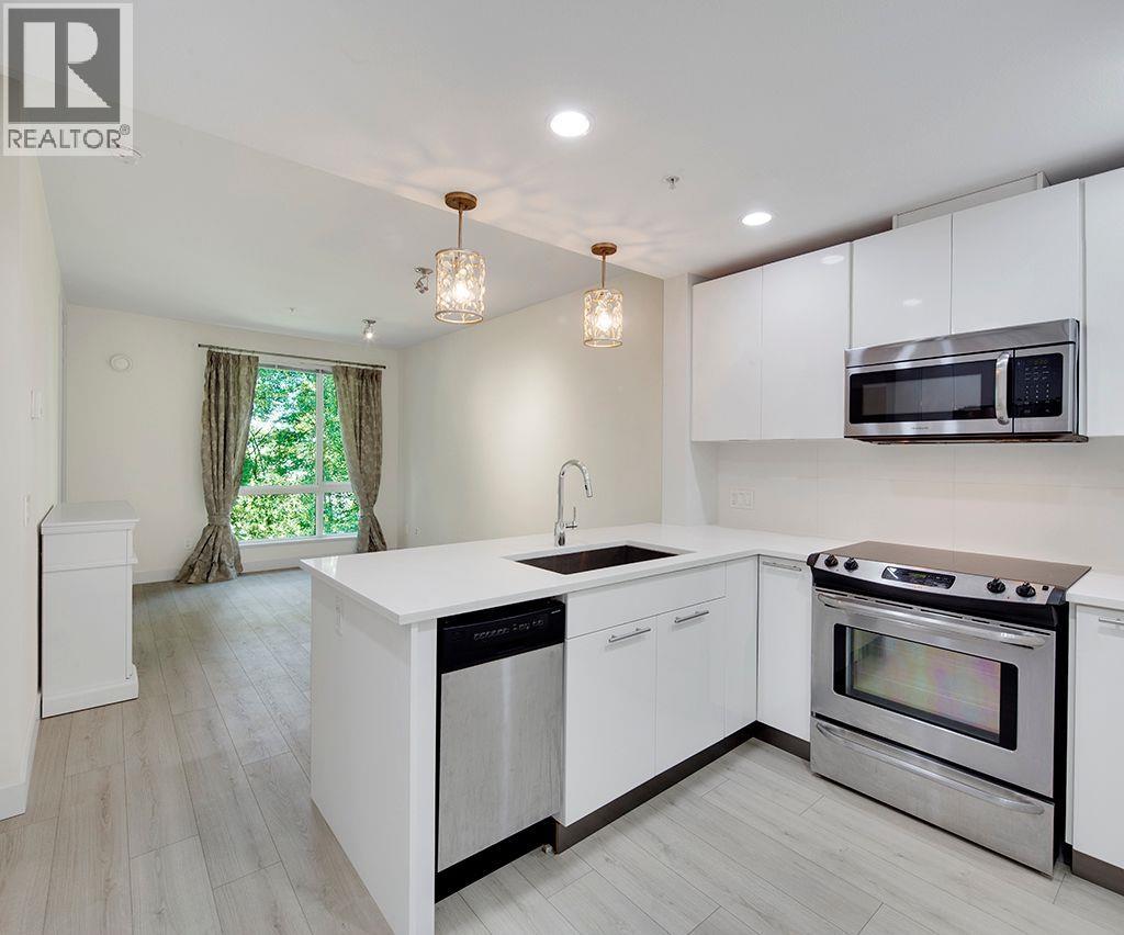 404 733 W 3RD STREET, North Vancouver