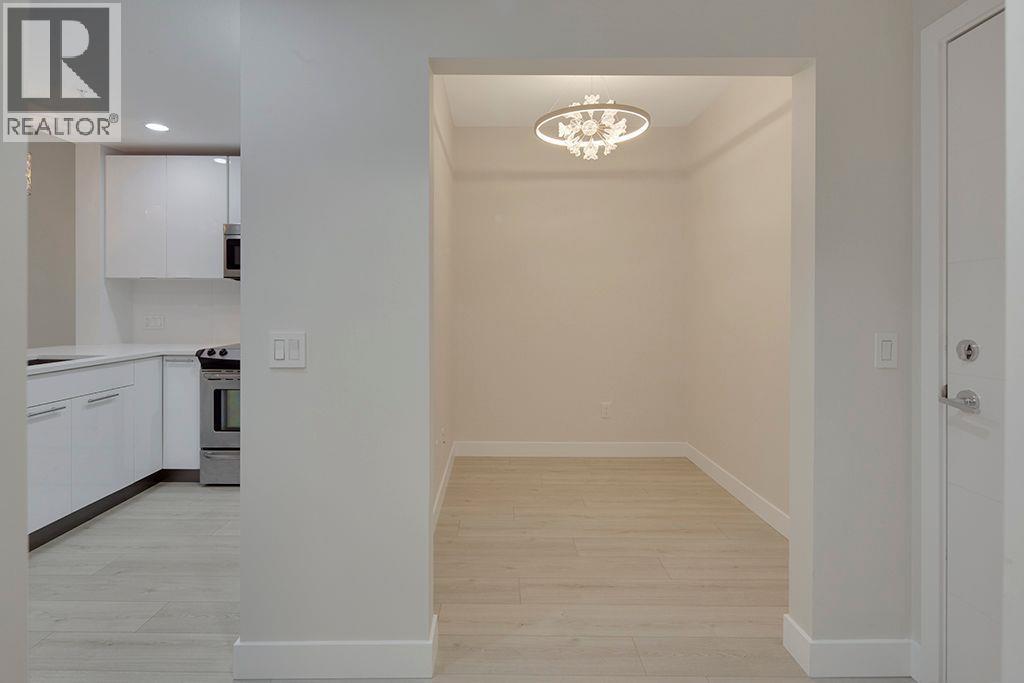 404 733 W 3RD STREET, North Vancouver