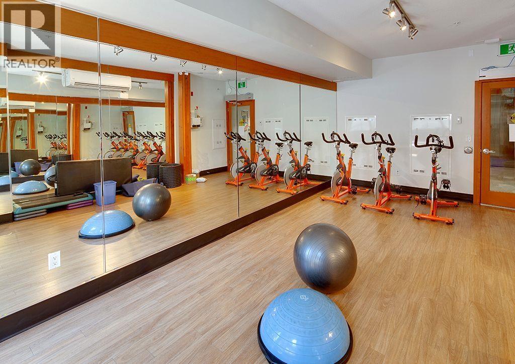 404 733 W 3RD STREET, North Vancouver