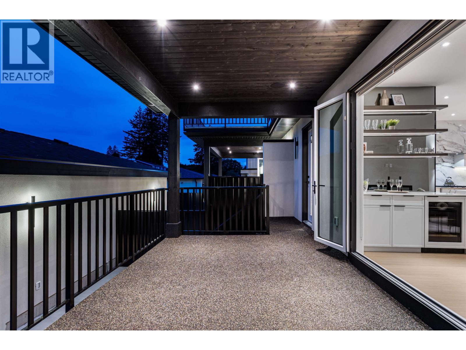 6918 UNION STREET, Burnaby