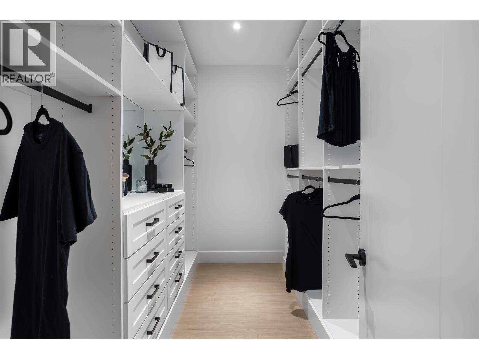 6918 UNION STREET, Burnaby