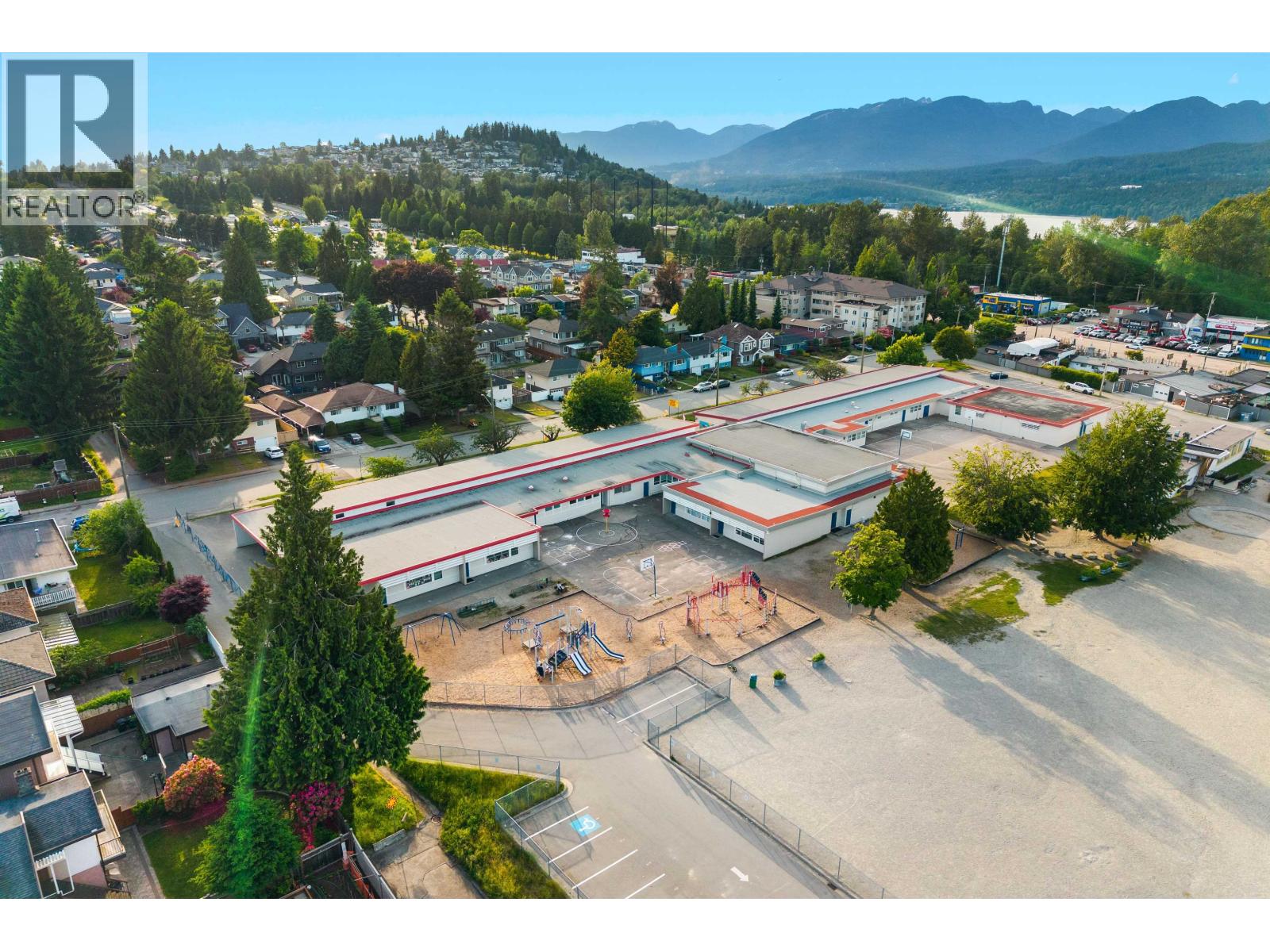 6918 UNION STREET, Burnaby