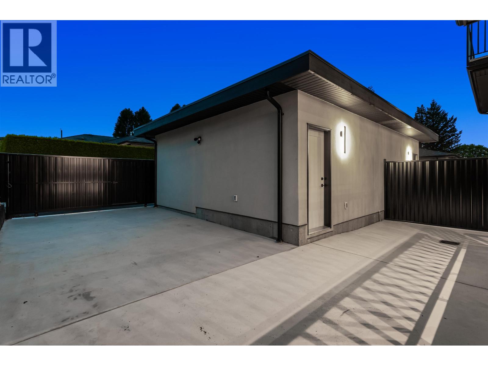 6918 UNION STREET, Burnaby