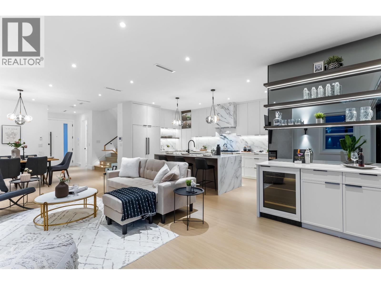 6916 UNION STREET, Burnaby