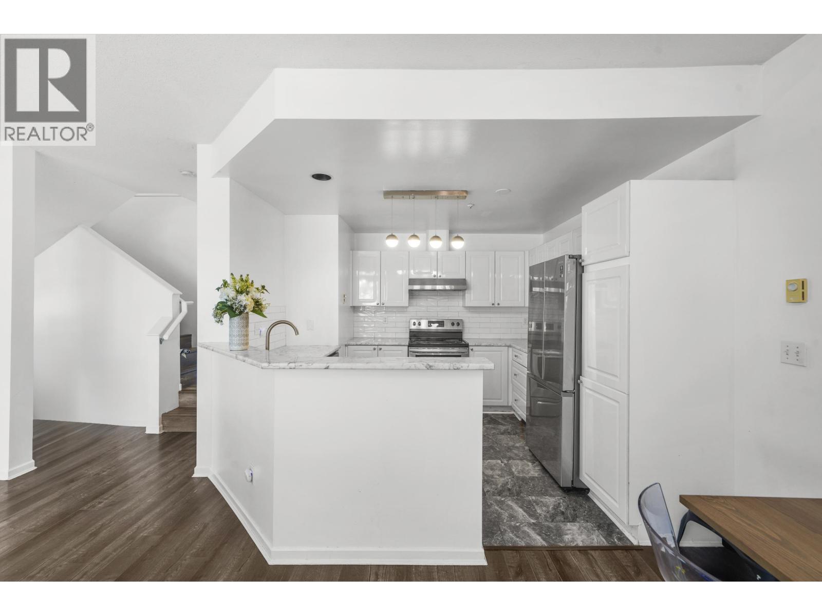 63 2422 HAWTHORNE AVENUE, Port Coquitlam