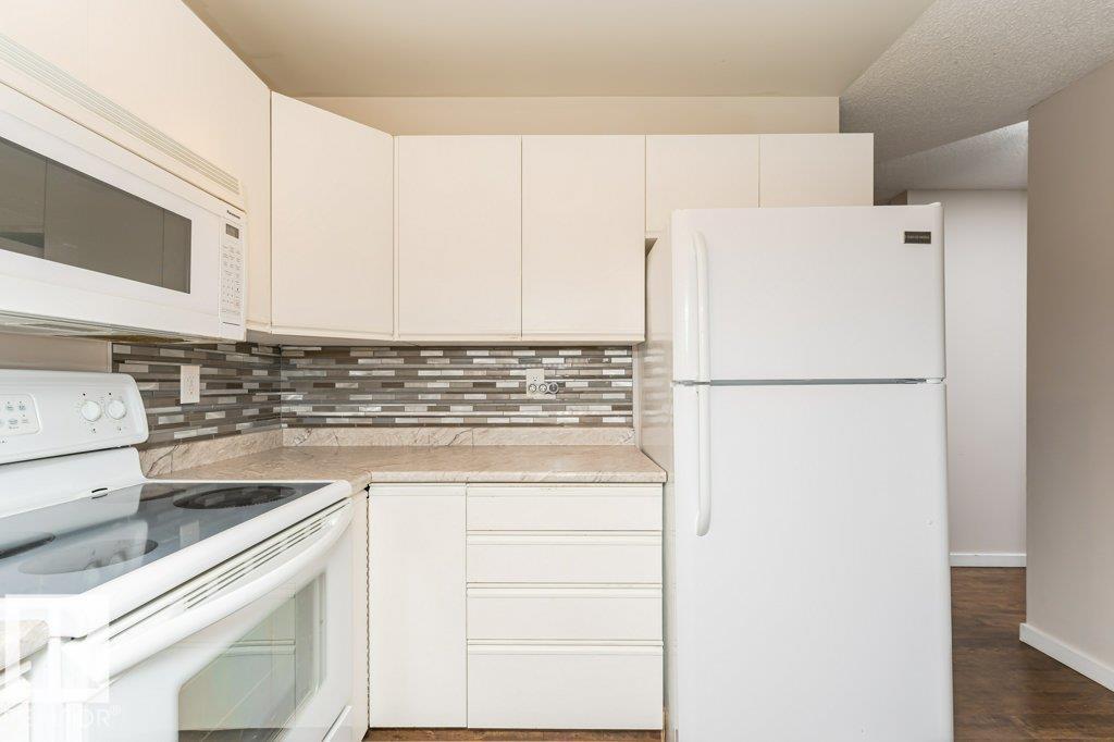 #203 8503 108 ST NW - 31