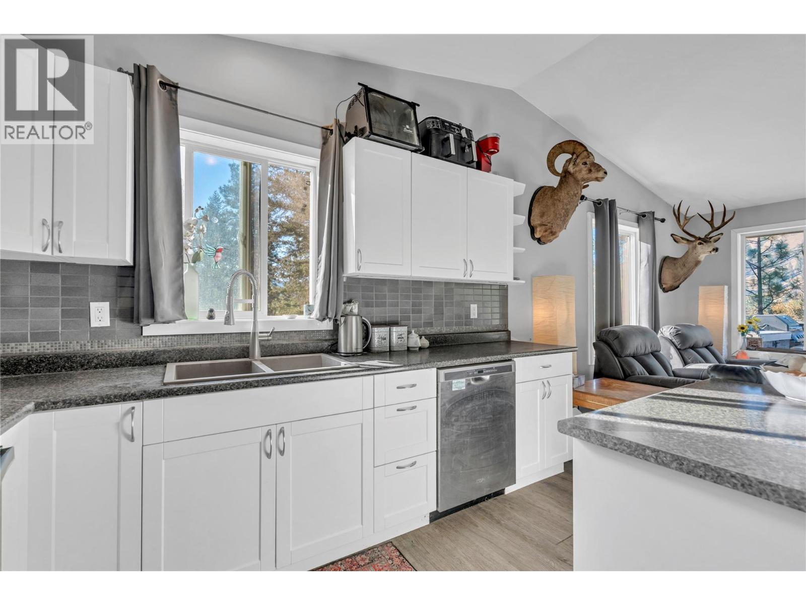  432 Darcy Mountain Road, Princeton