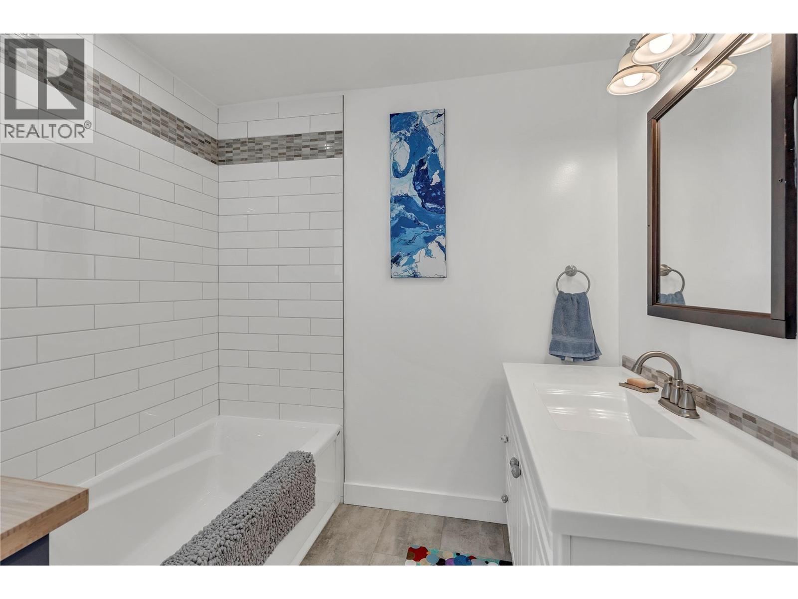 350 PINE Street, Princeton