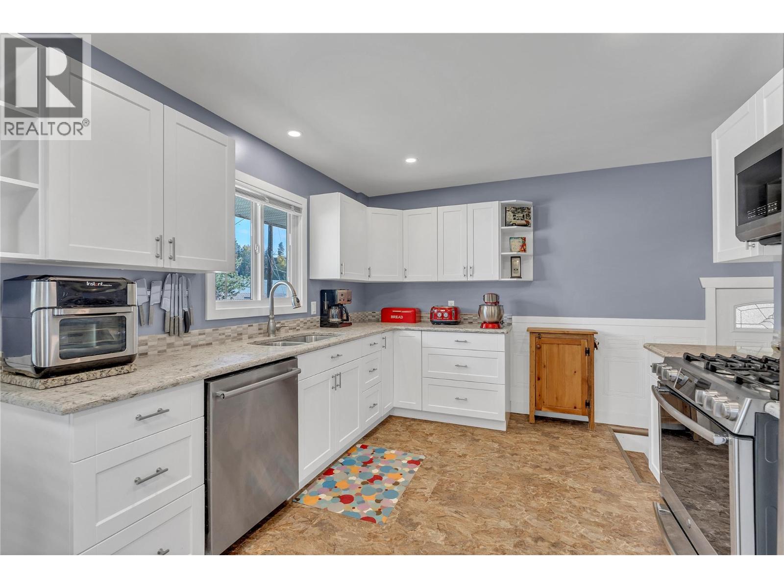 350 PINE Street, Princeton