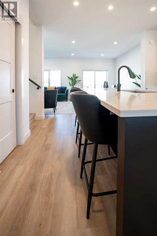 Single Family House for Sale in  Earl Close Evergreen Red Deer 