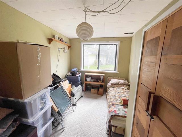 House in Surrey - Image 22