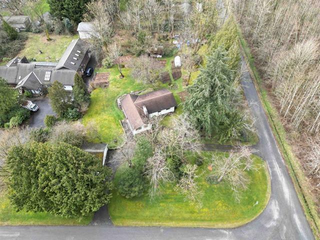 House in Surrey - Image 7