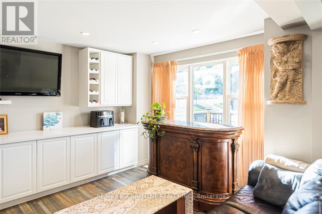 Single Family House for Sale in  KIMBERLY DRIVE Hamilton (Rosedale) 