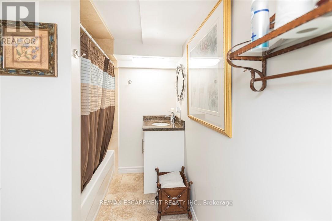 Single Family House for Sale in  KIMBERLY DRIVE Hamilton (Rosedale) 