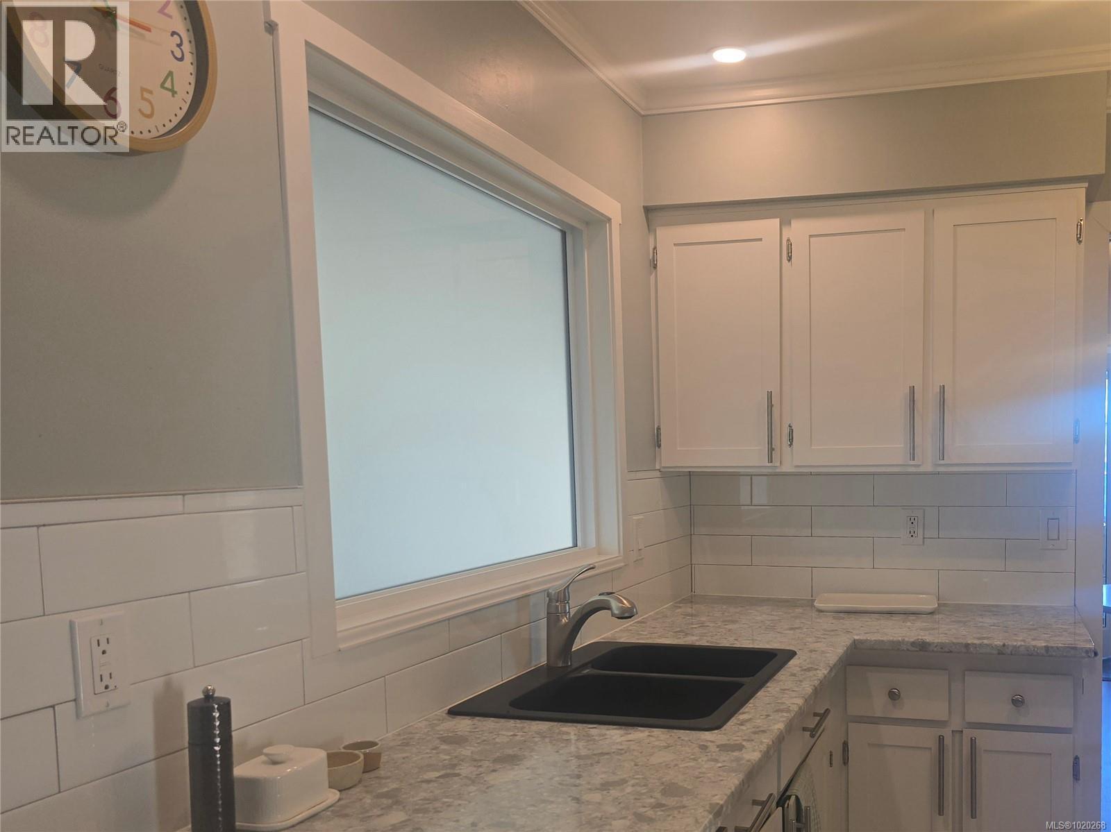 1776 Broughton Blvd, Port McNeill