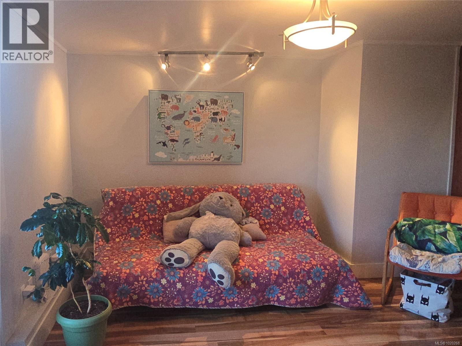 1776 Broughton Blvd, Port McNeill