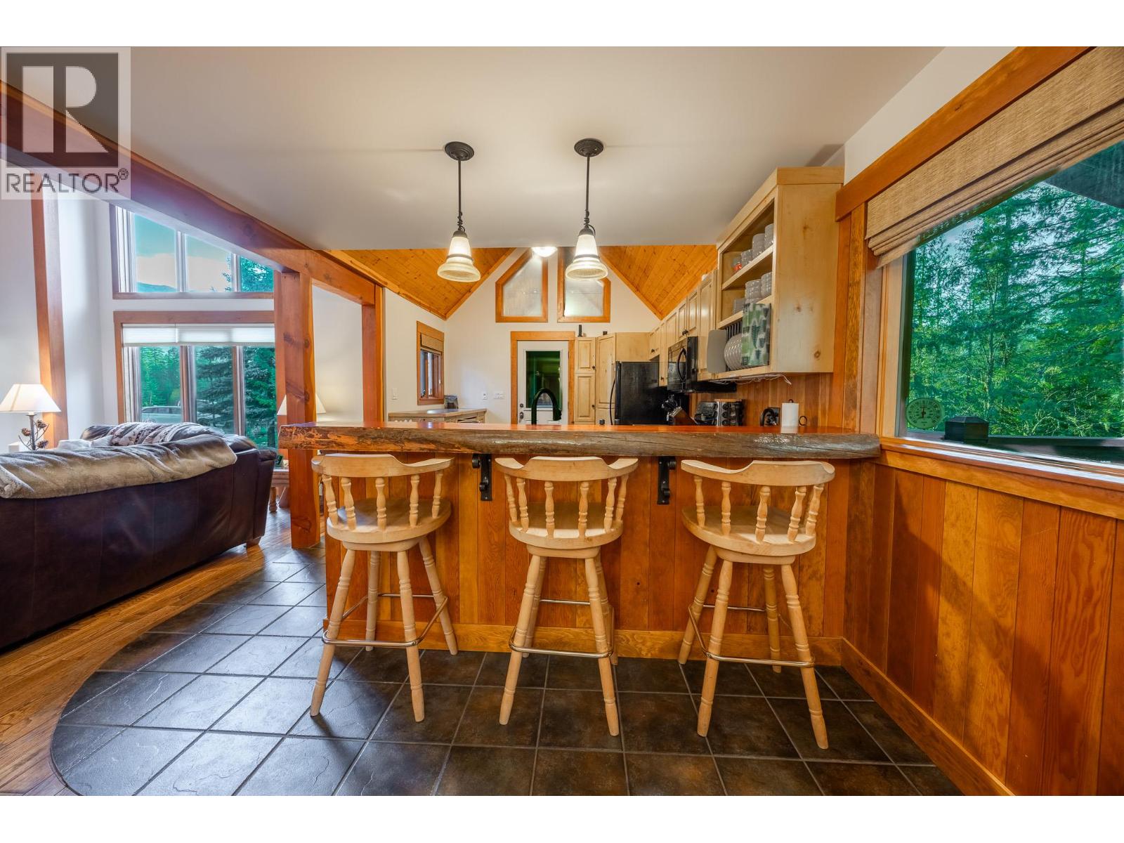 4516 TIMBERLINE Crescent, Fernie