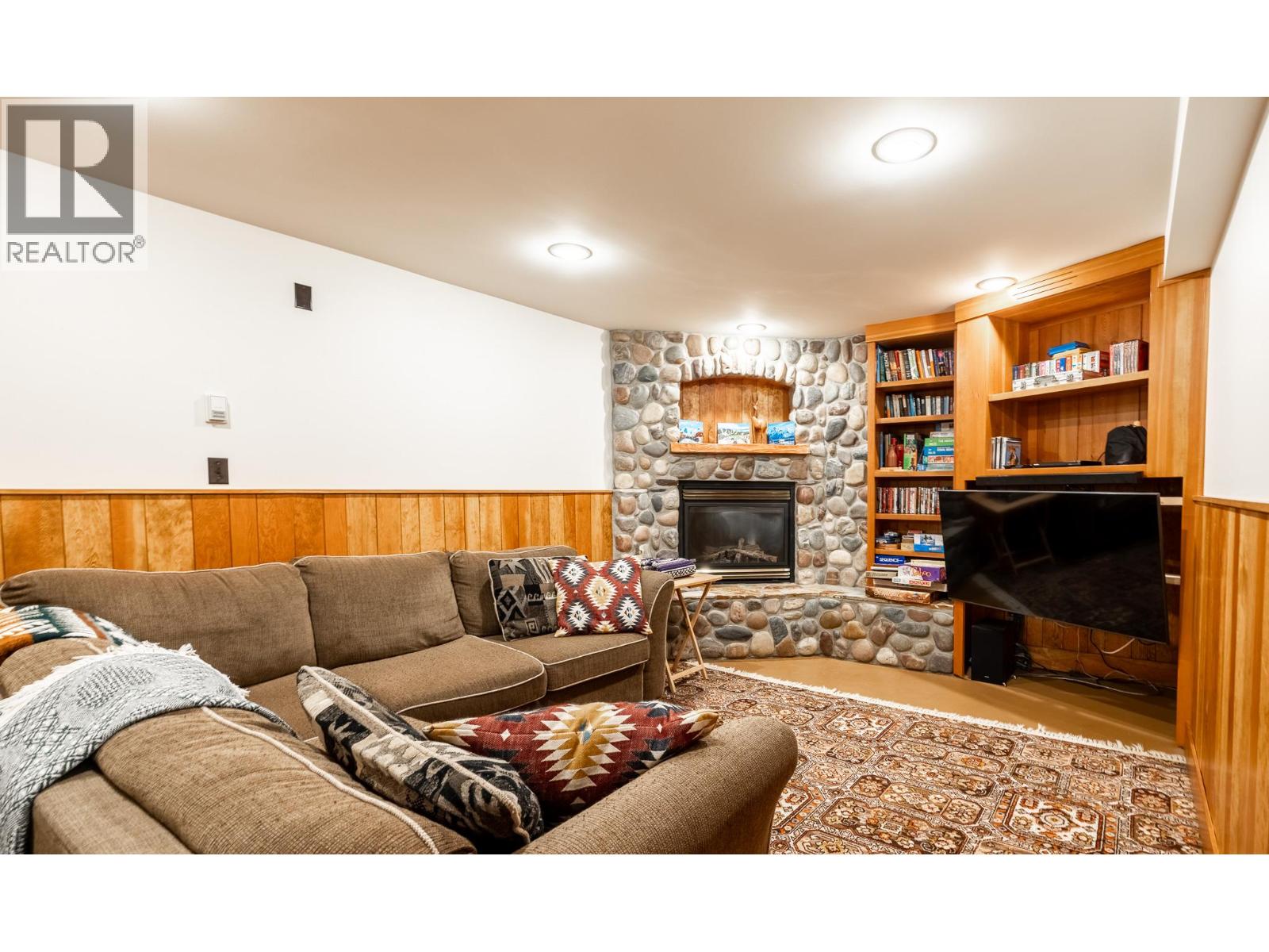 4516 TIMBERLINE Crescent, Fernie