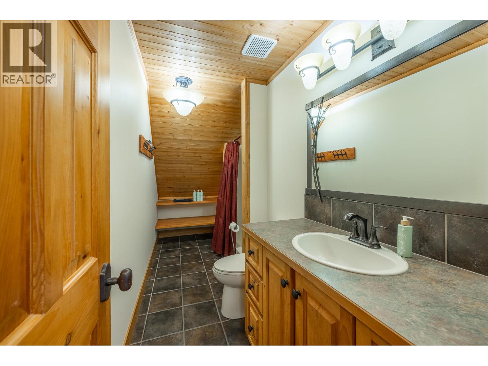 4516 TIMBERLINE Crescent, Fernie