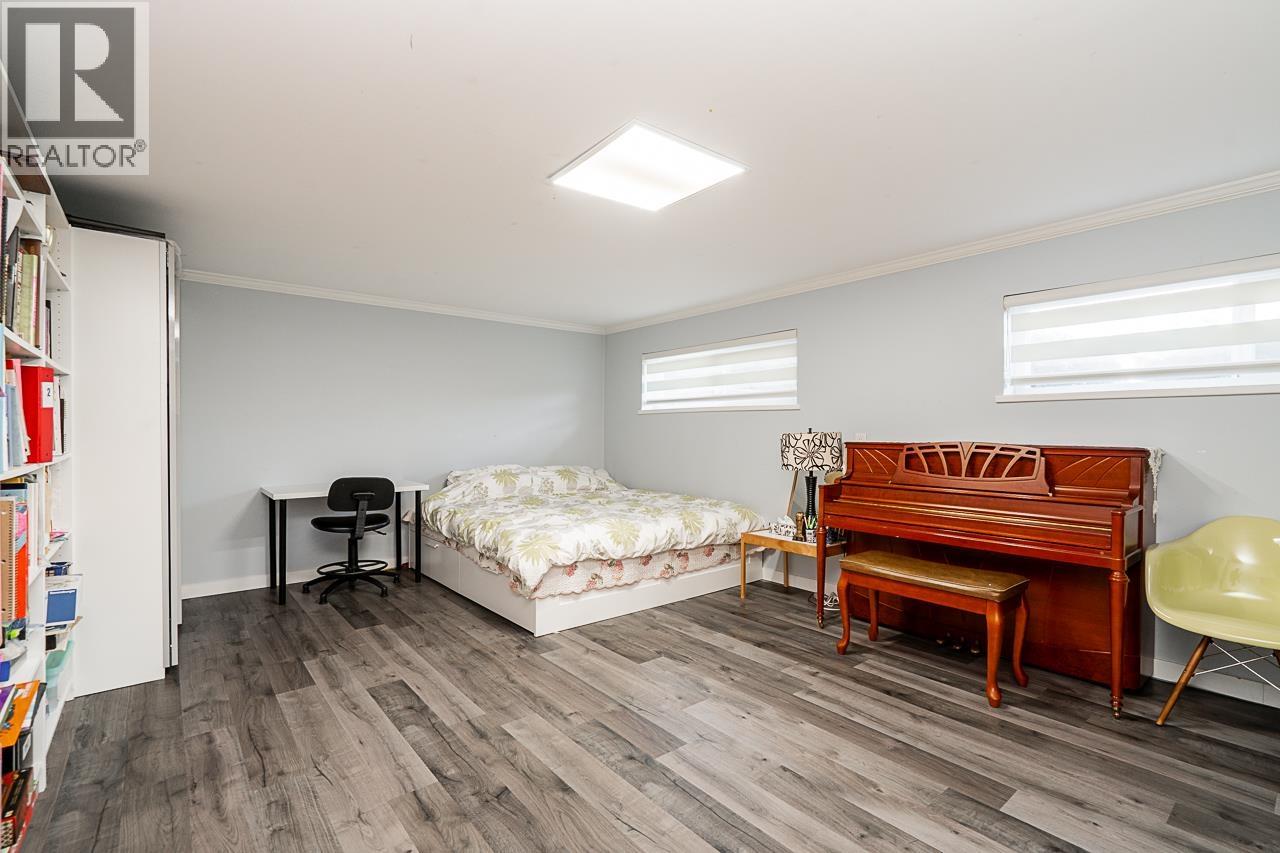 428 MIDVALE STREET, Coquitlam