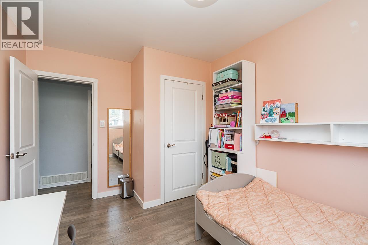 428 MIDVALE STREET, Coquitlam