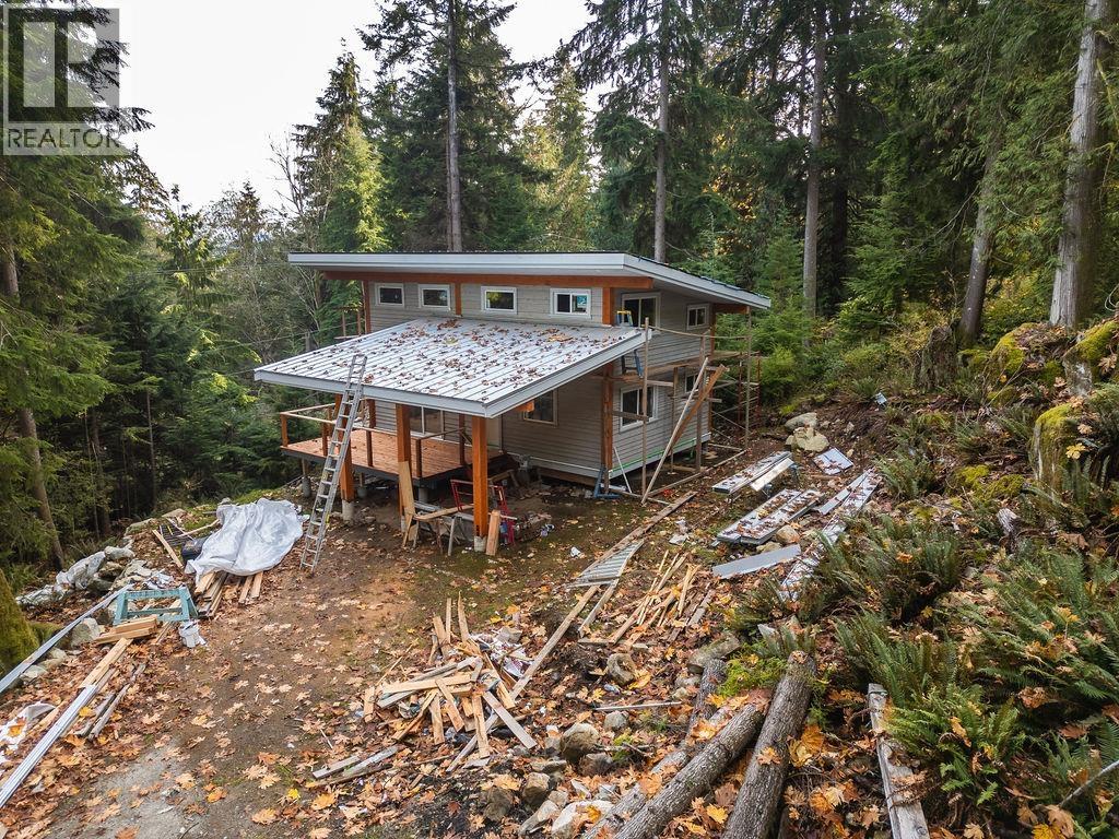 883 WEST BAY ROAD, Gambier Island