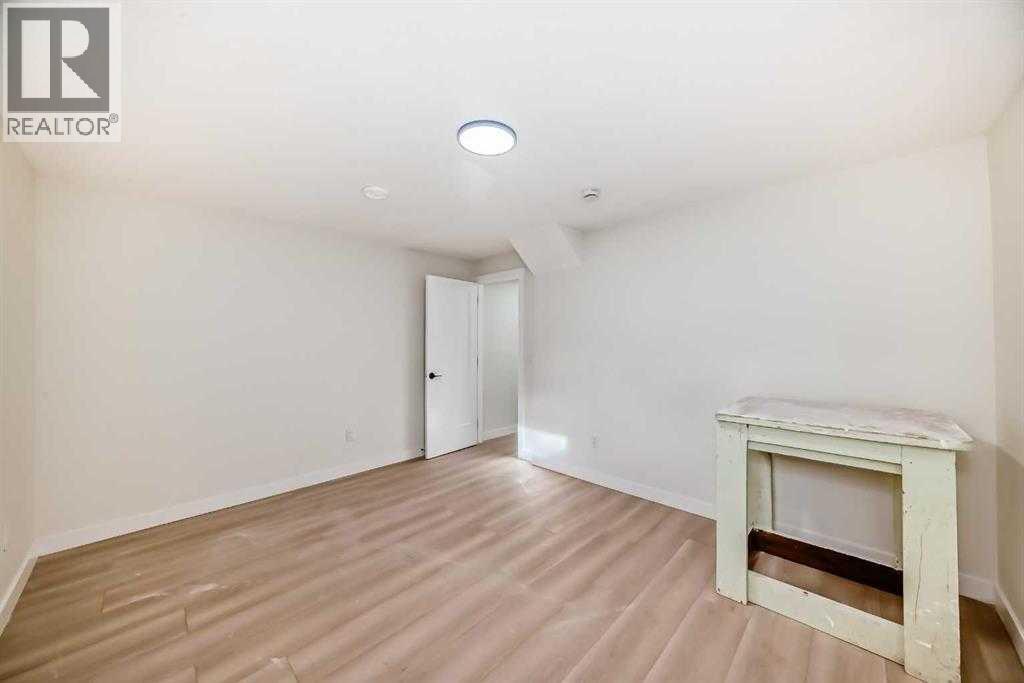 Single Family House Bungalow for Sale in  Berkley Road NW Beddington Heights Calgary 