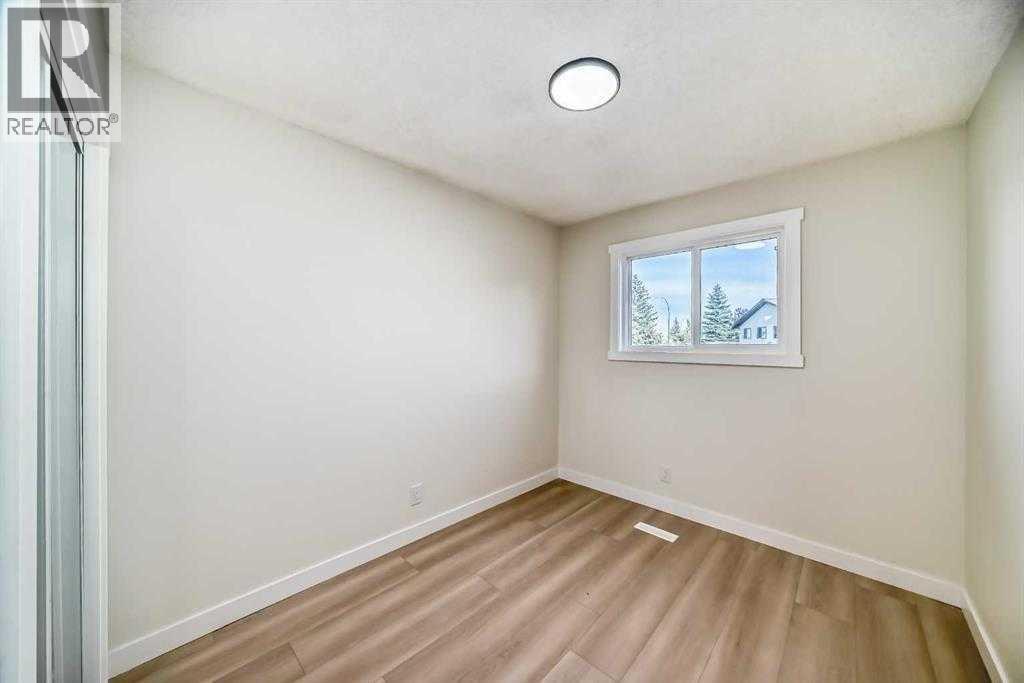 Single Family House Bungalow for Sale in  Berkley Road NW Beddington Heights Calgary 