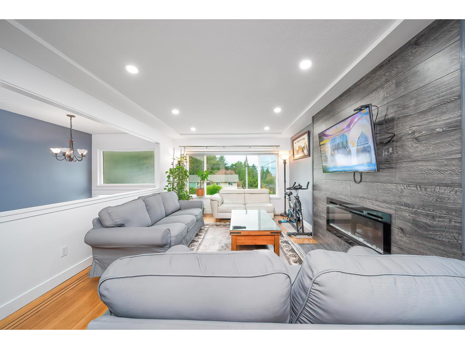 9476 DAWSON Crescent, Delta