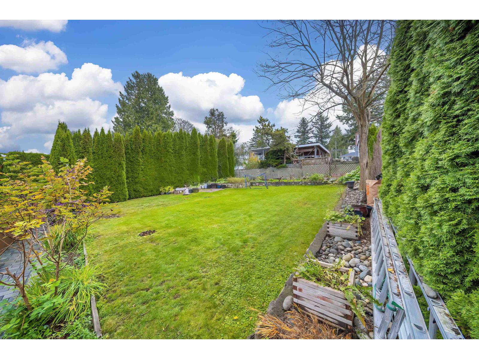 9476 DAWSON Crescent, Delta